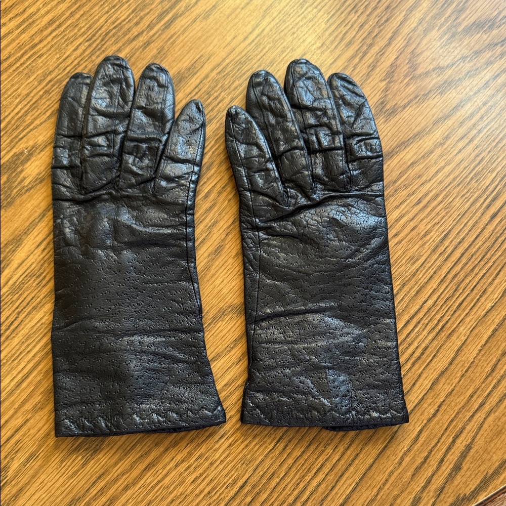 Vintage Elegant Black Leather Gloves